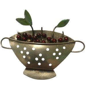 Chicken Scratch Brooch